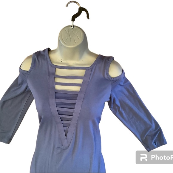 Dusty blue cold shoulder knit top. 3/4 sleeves. NWOT - Picture 2 of 4